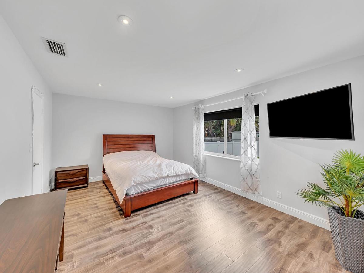 Supervilla - 3Br/2Ba - Pool - Walk To Beach Hollywood Luaran gambar