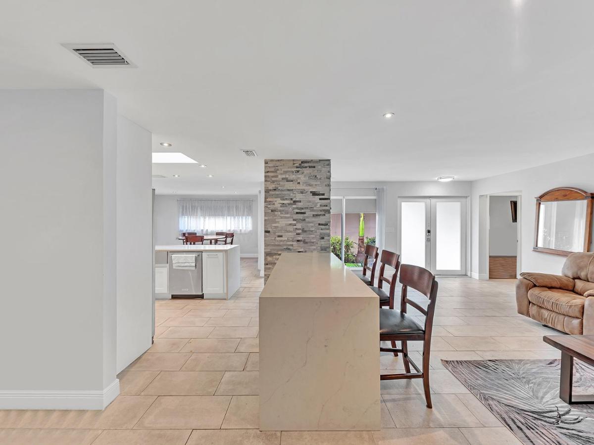 Supervilla - 3Br/2Ba - Pool - Walk To Beach Hollywood Luaran gambar