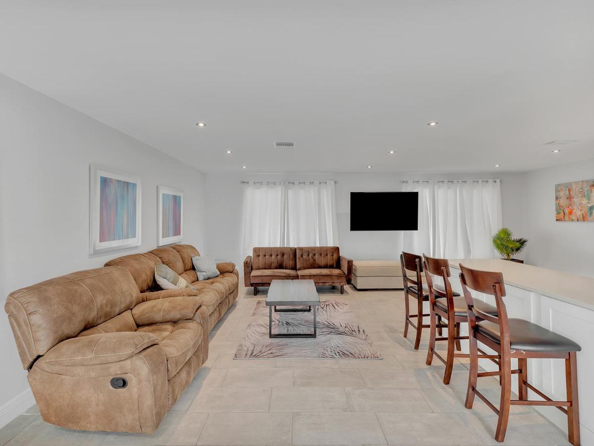 Supervilla - 3Br/2Ba - Pool - Walk To Beach Hollywood Luaran gambar
